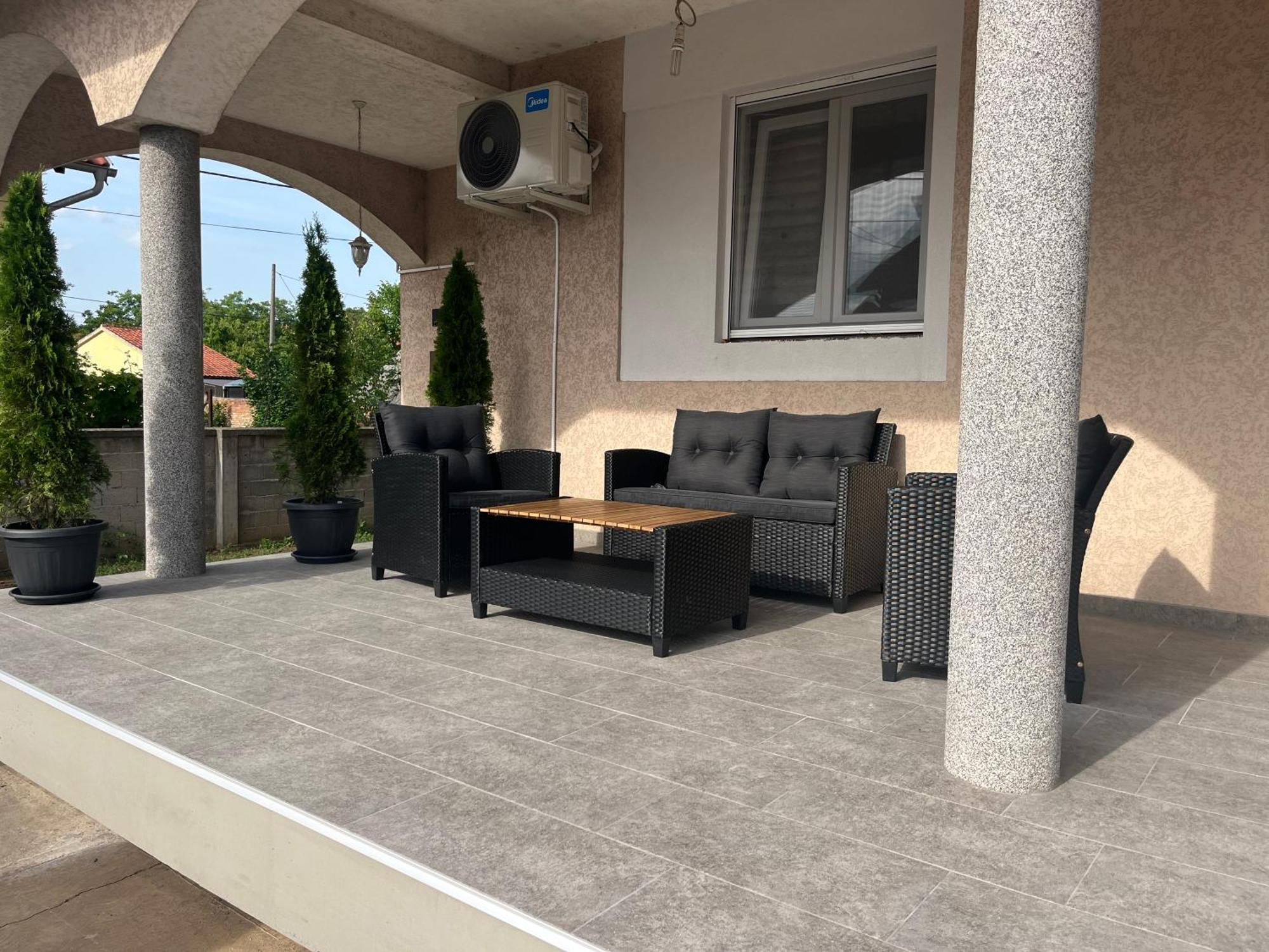 Beoair Apartments Surčin Εξωτερικό φωτογραφία