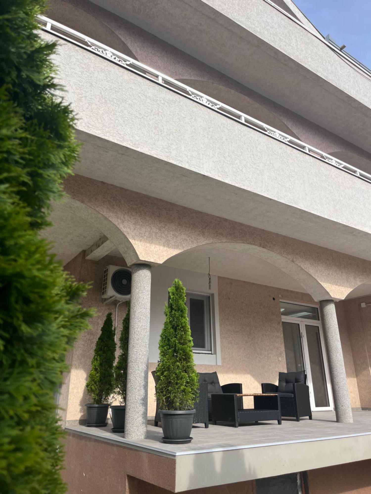Beoair Apartments Surčin Εξωτερικό φωτογραφία