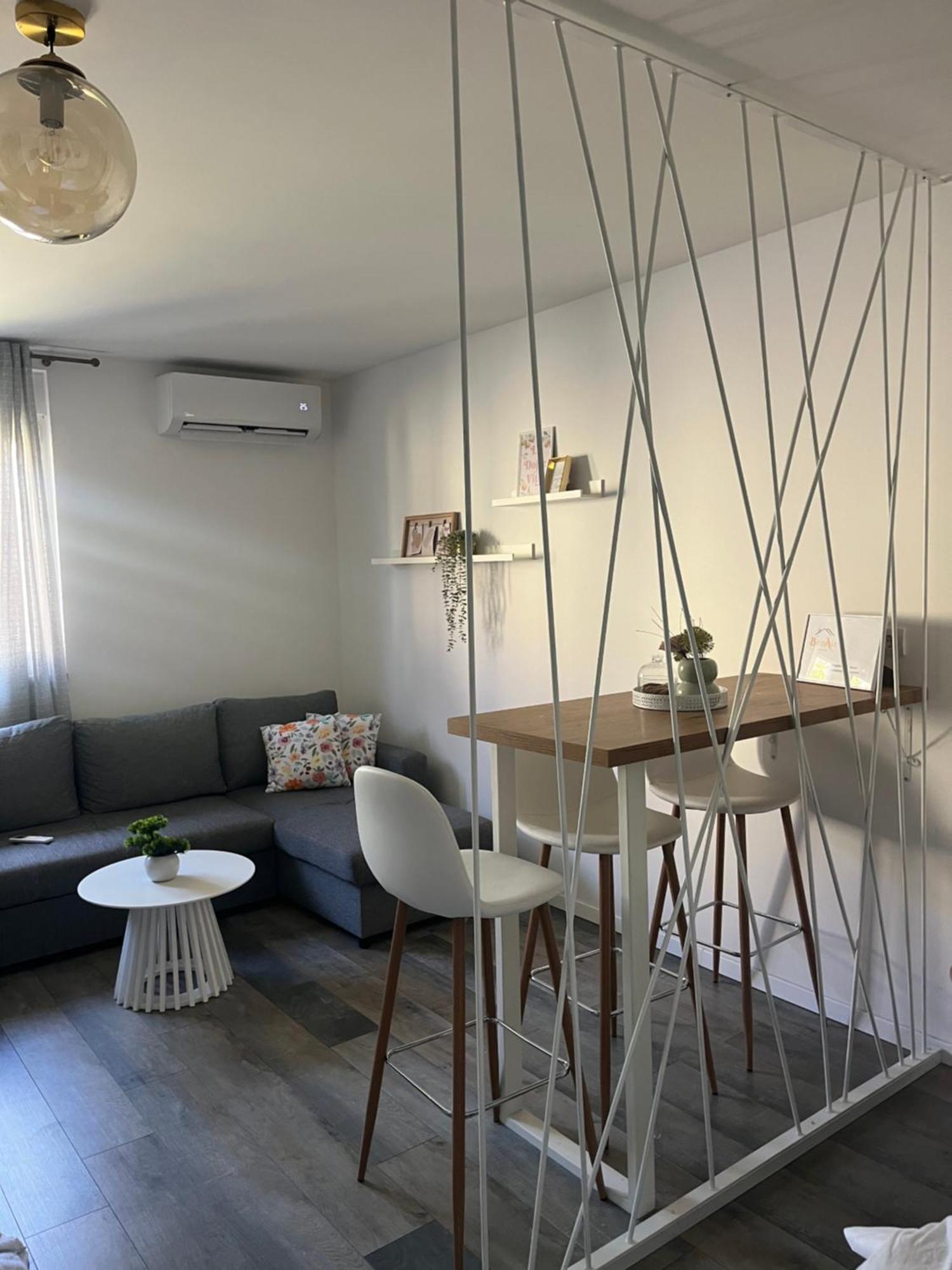 Beoair Apartments Surčin Εξωτερικό φωτογραφία